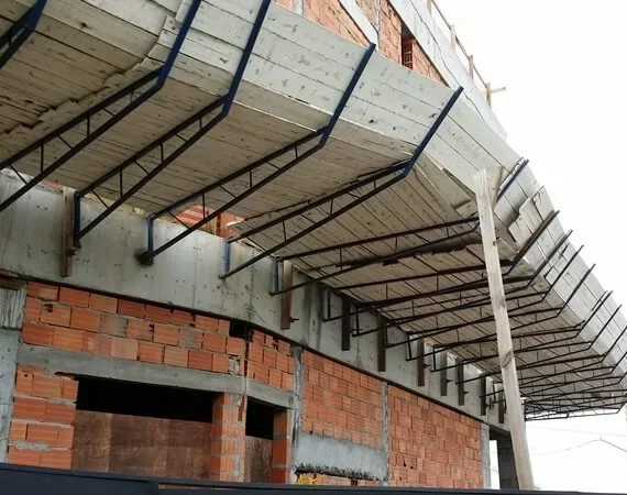 instalação-de-bandeja-de-proteção